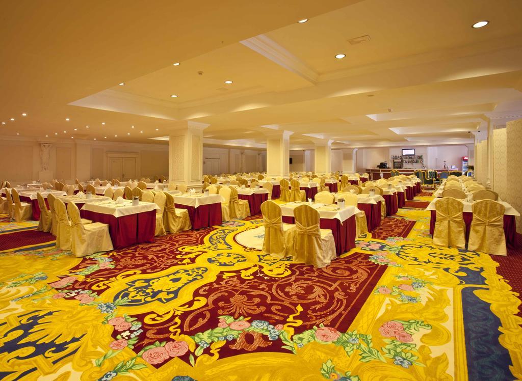 Royal Congress Hotel Kiev Restaurant foto